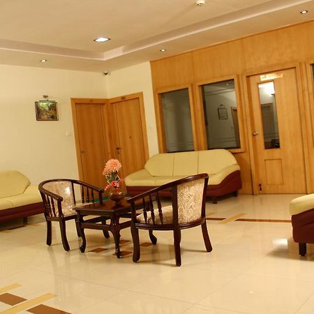 Royal Riviera Hotel Kumarakom Kültér fotó