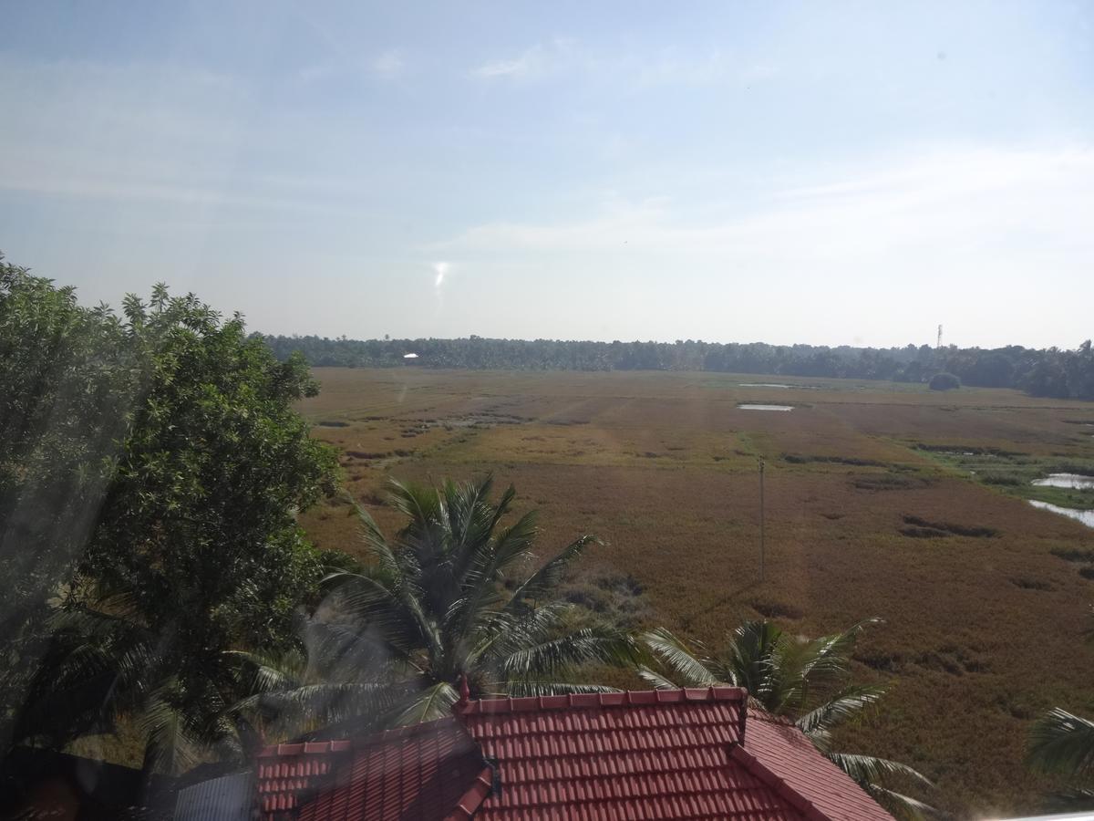 Royal Riviera Hotel Kumarakom Kültér fotó
