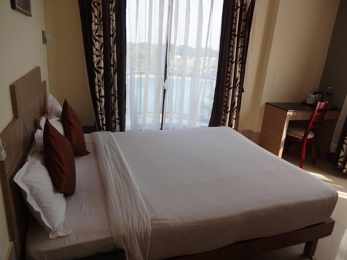 Royal Riviera Hotel Kumarakom Kültér fotó