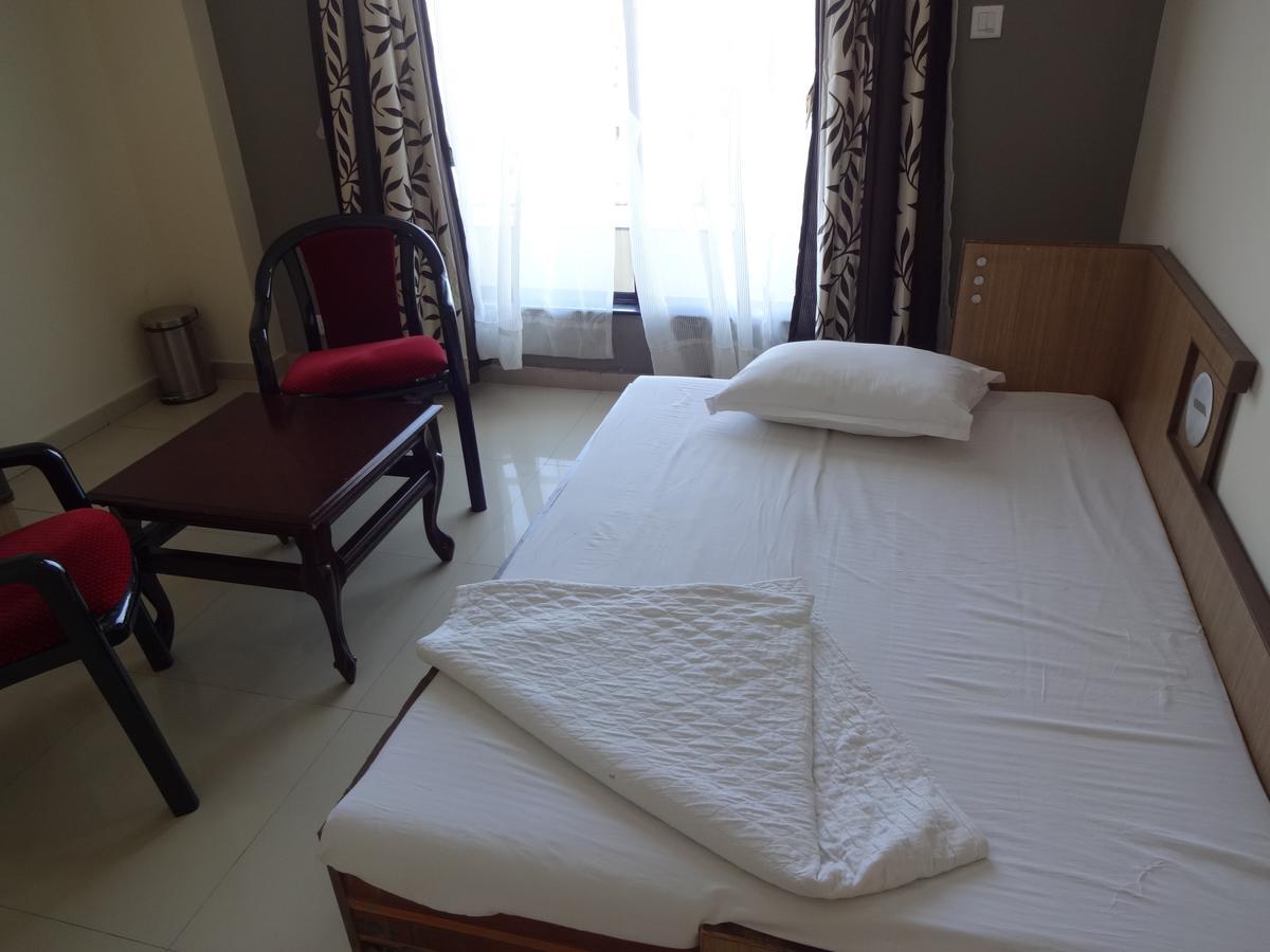 Royal Riviera Hotel Kumarakom Kültér fotó