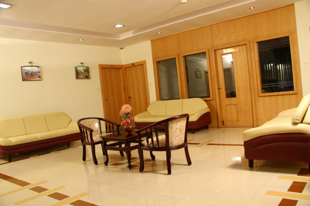 Royal Riviera Hotel Kumarakom Kültér fotó